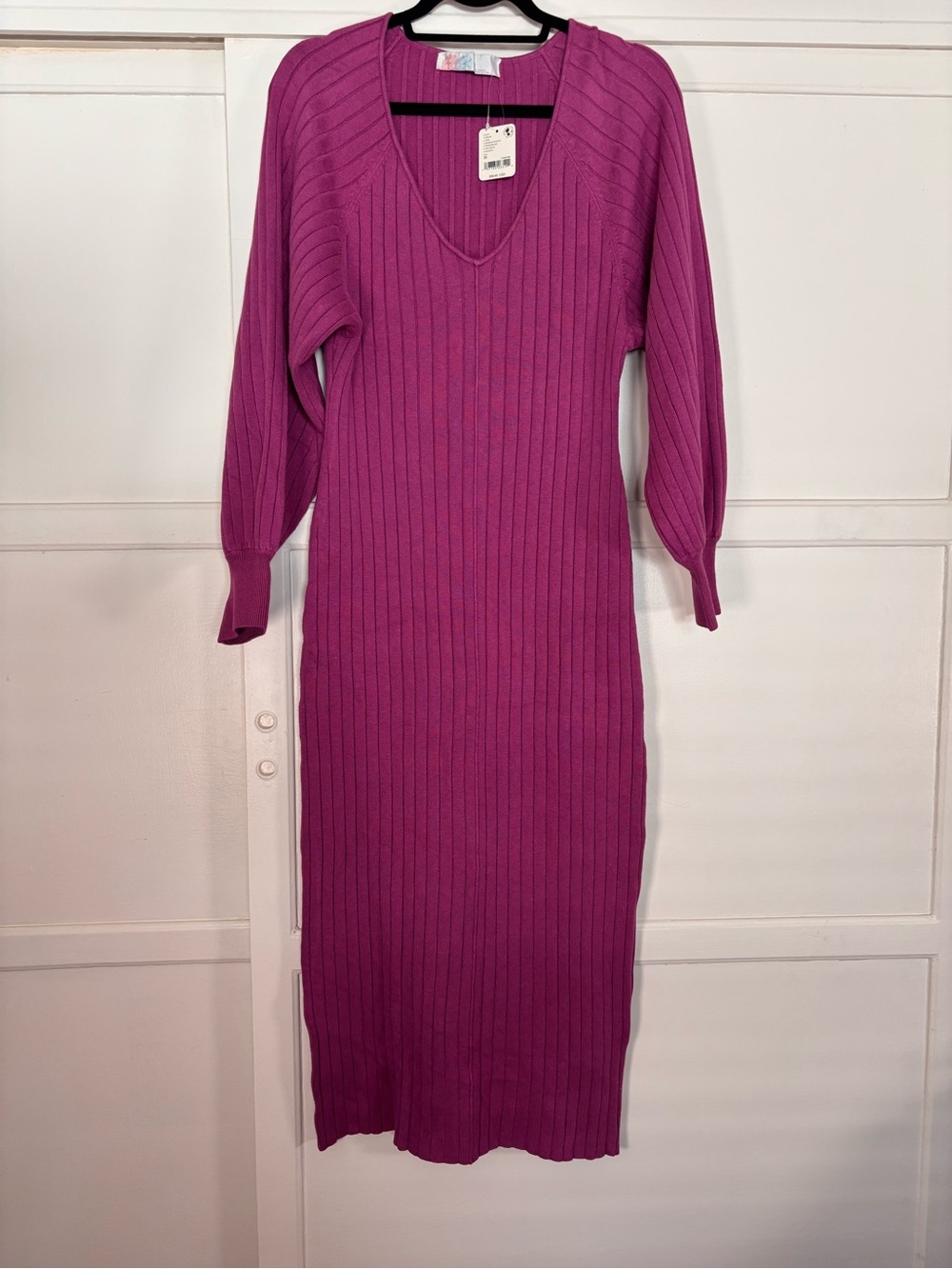Free People Magenta Ribbed V-Neck Sweater Dress NWT - Picture 4 of 8